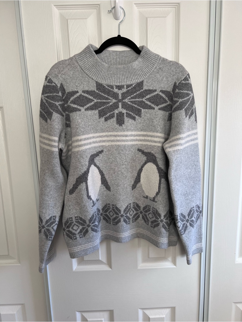 Bass Women’s XL Gray Penguin Fair Isle Mock Neck Sweater Winter Holiday Knit - Picture 2 of 8